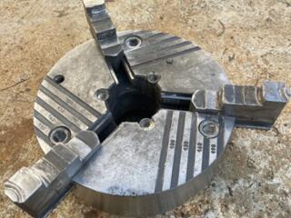 Продам патроны токарные 250 и 200 мм