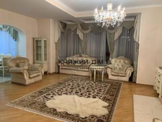 Без Комісії! Оренда приватного будинку в Голосіївському районі, вул. .