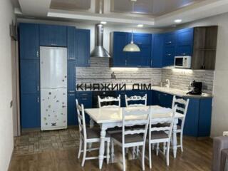 Простора та світла квартира з чудовим видом! Площа 60 кв. м, ...