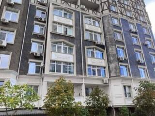 Предлагается к продаже двухкомнатная квартира в новом кирпичном доме. 