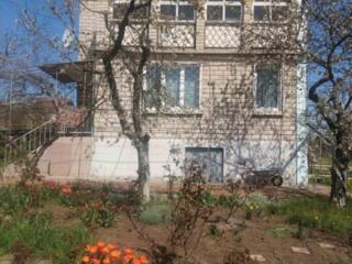 Предлагается к продаже двухэтажный дом с видом на Тилигульский лиман. 