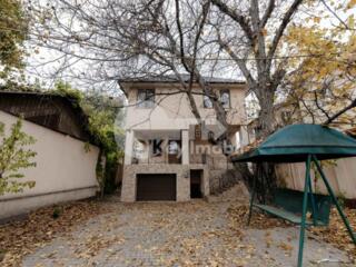 Se oferă spre vânzare casă în 2 nivele amplasată în ...