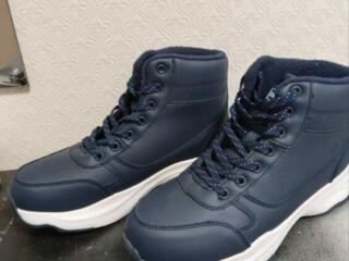 Зимние ботинки