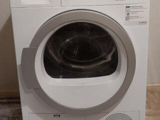 Продам Сушильную машину BOSCH WTB86211OE