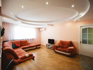 32829. Продам 4-кімнатну квартиру на Черемушках, ...