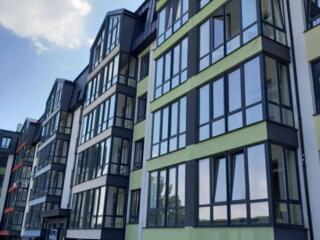 Продам просторную квартиру в уникальном новом доме . Комплекс ...