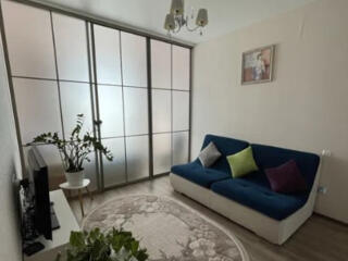 Продам квартиру с ремонтом. Альтаир 1.