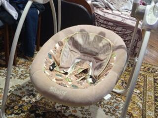 Продам детскую электрокачелю