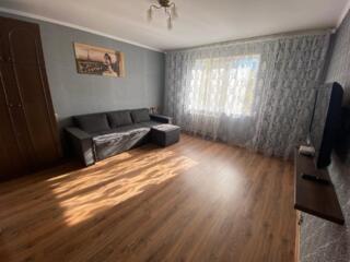 Сдаётся 2-комнатная квартира в центре, Орхидея