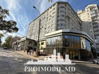 Vă propunem spre vânzare acestapartament cu 2camere și living,sect. ..