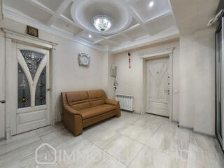 Apartament cu 2 camere, sect. Buiucani Vă propunem spre vânzare ...