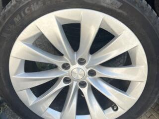 Оригинальные 20 разноширокие диски на Tesla model X