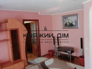 Продаж 2 х кімнатної квартири Голосіївський район вул. Кустонайська,2 