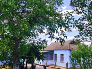 Продаётся небольшой,одноэтажный  дом в с. Дачное.