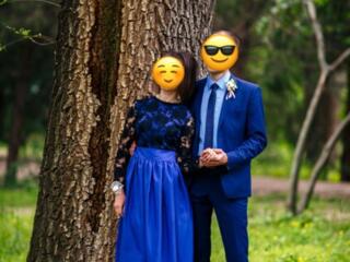 Элегантное платье из кружева и сатина