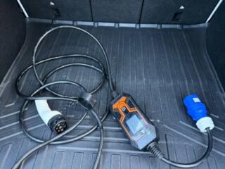 Продам зарядку Type 2