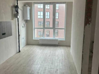 Продам 1-кімнатну квартиру з сучасним ремонтом в ЖК "Чайка Люкс&q