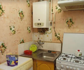 Продам 1-комнатную квартиру, Довженко / проспект Шевченко