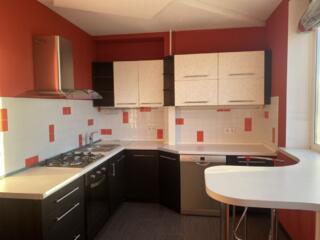 Продам 2 ком. квартиру на Таирова. Тополева