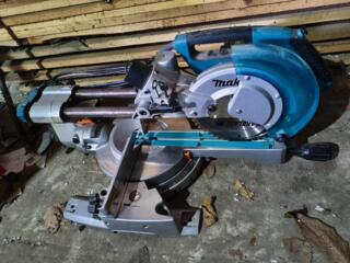 Продам торцовочную пилу Makita