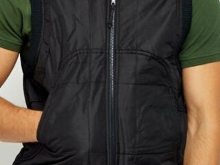 Новая жилетка. Размер М.