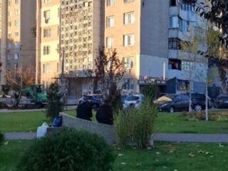 Продам 3комнатную квартиру между парком Ла ИЗВОР и ДААК ХЕРМЕС