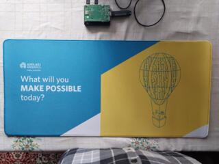 Большой коврик для мыши.