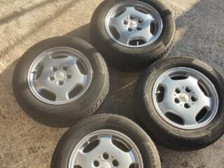 Продам диски с резиной.