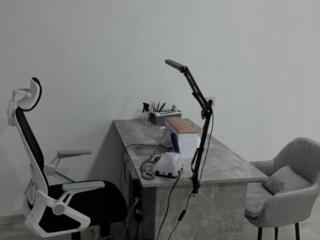 АРЕНДА мастер маникюра, бровист, визажист