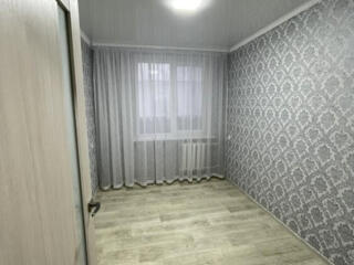 Продаётся 2-комнатная квартира. Балка. 18 школа