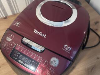 Продам НОВУЮ Мультиварку