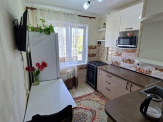 Apartament cu 3 camere separate, 2 logii