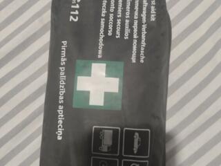 Продам новенькую аптечку