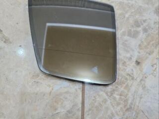 Продам зеркальный элемент на MERCEDES-BENZ W166 A1668100719
