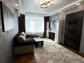 Продам 3-к квартиру с ремонтом на Любарского, Солнечный