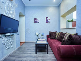 Код: 159. Квартира с балконом и видом на город в центре Одессы.