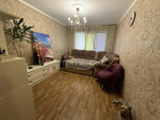 Продается уютная трехкомнатная квартира общей площадью 58 м² на 6 ...