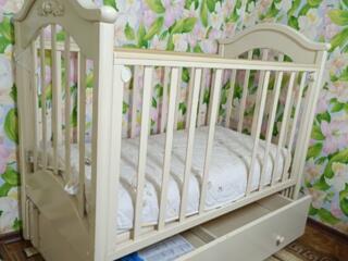 Продам кроватку