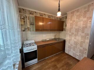 Продается 2-к квартира. Центр. Школа №9. Торг