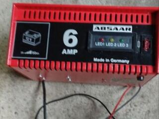 Продается зарядное устройство для аккумулятора, на 6 AMP, торг уместен
