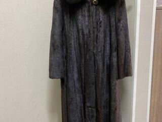 Продам норковую шубу 48 размера. Цена 5 000 рублей.