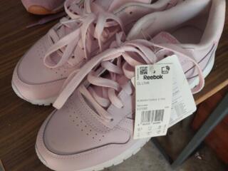 Продам фирменные женские кроссовки REEBOK,, ADIDAS, NIKE