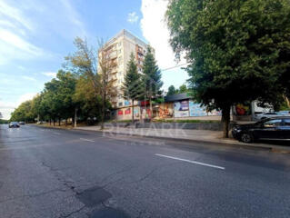 Chirie Spațiu Comercial la prima linie la Rîșcani, pe str. Florilor. .