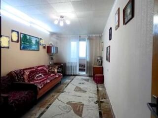 Просторная Жилая 3-к квартира 6/6 76,3/41,3/8,7 три лоджии + кладовка