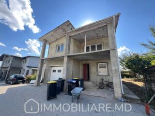 Casă cu 2 niveluri, loc. Floreni, r-nul Anenii Noi Vă propunem spre ..