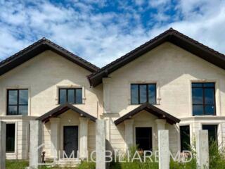 Duplex cu 2 niveluri, or. Cricova Vă propunem spre vânzare casă cu 2 .