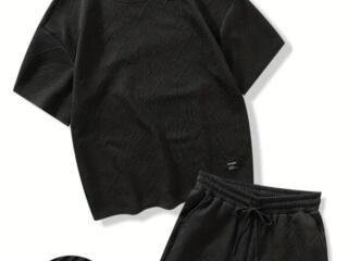 Продам новый, мужской космтюм