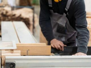 Для работы в столярном цеху требуются: