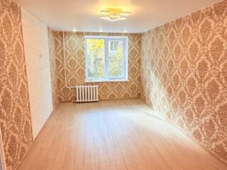 1/5 2я Каховская, 2х-комн. с балконом, после капитального ремонта