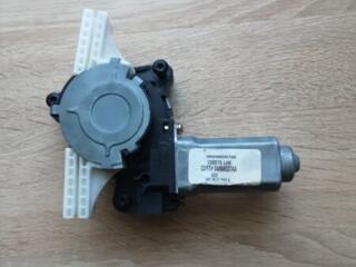 Моторчик стеклоподъёмника на Крайслер Вояджер